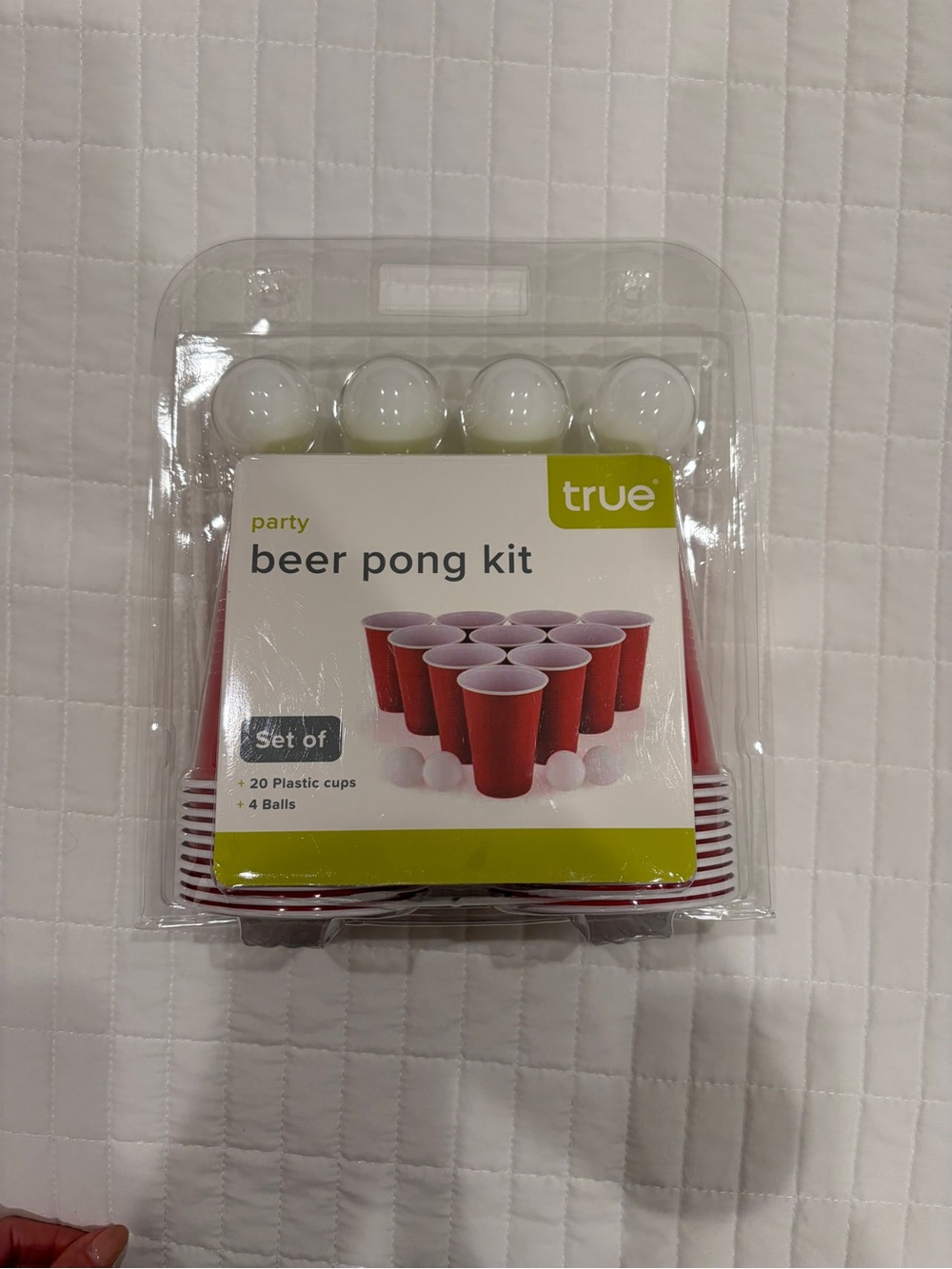 true Party Beer Pong Kit - Red Cups with White Balls NEW
